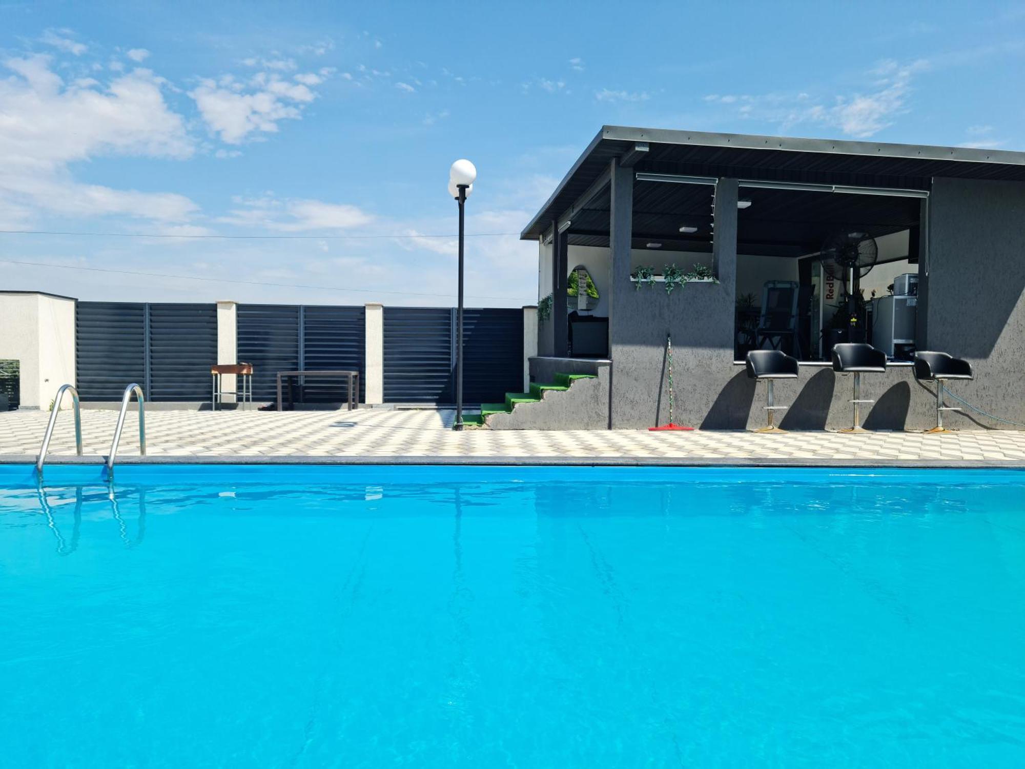 Grey House Villa Bucarest