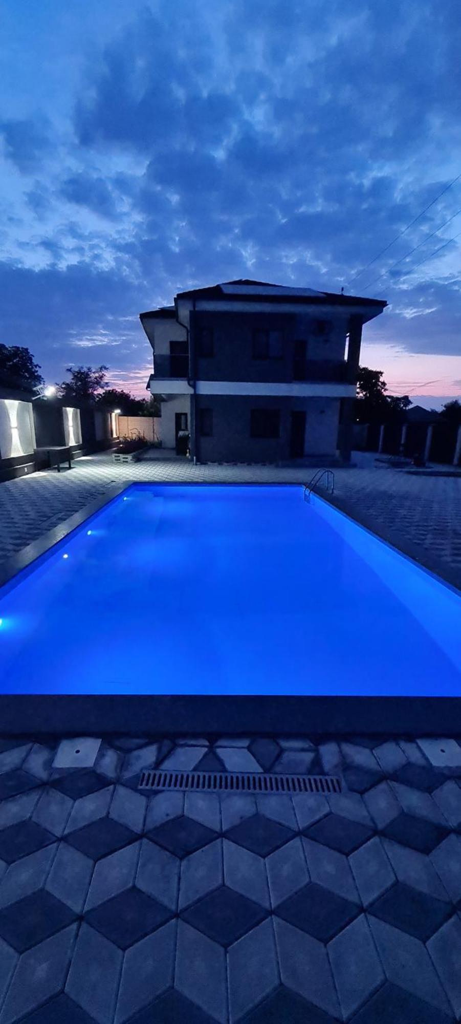 Vilă Grey House